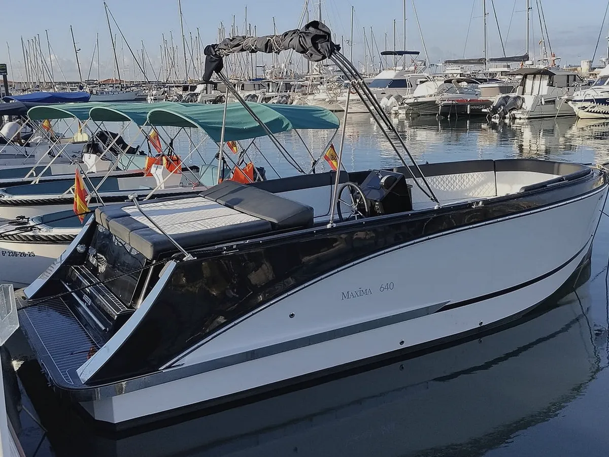 Barco disponible para alquiler en Ribadeo, Galicia